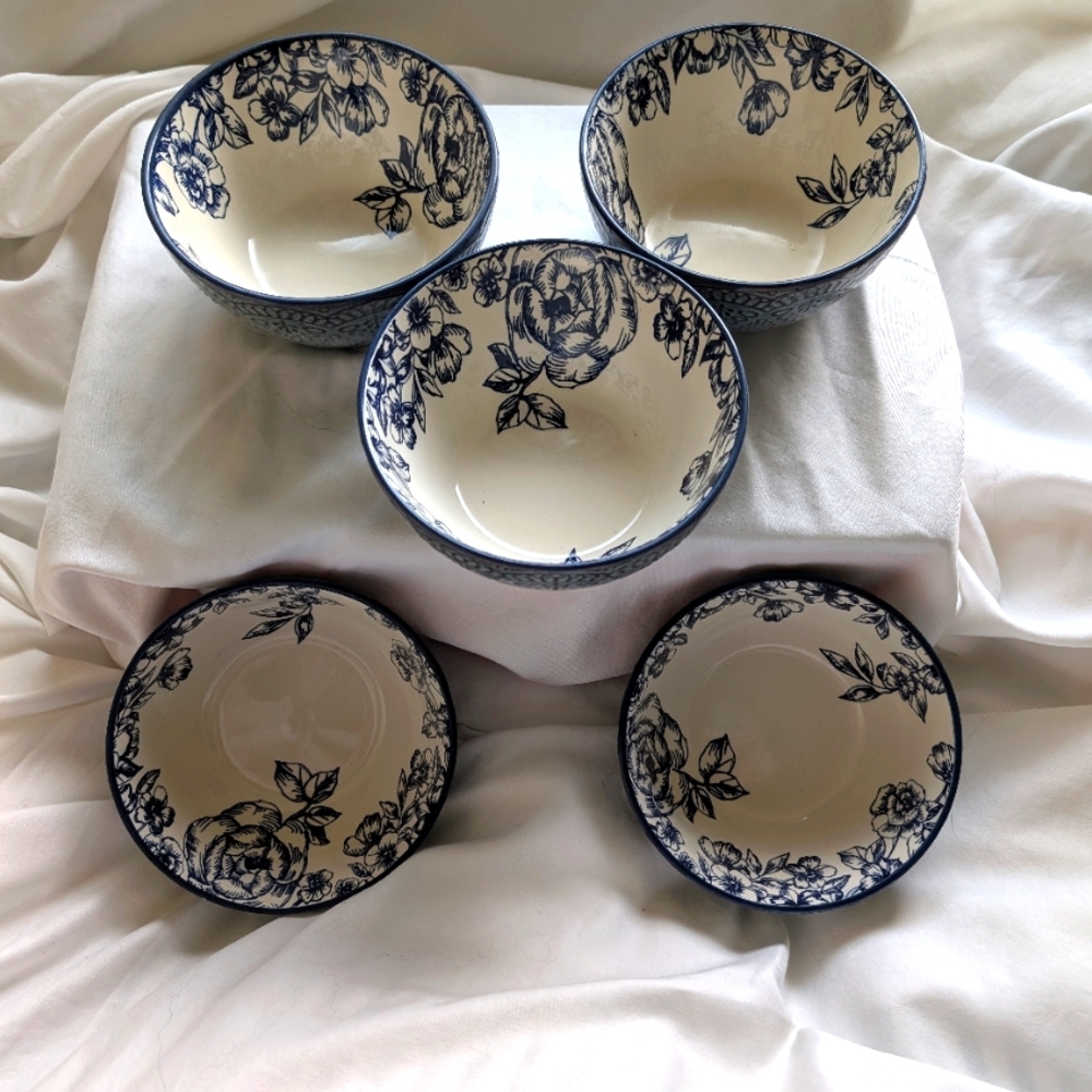 Pfaltzgraff Foral Blue and White Ceramic Bowls Set